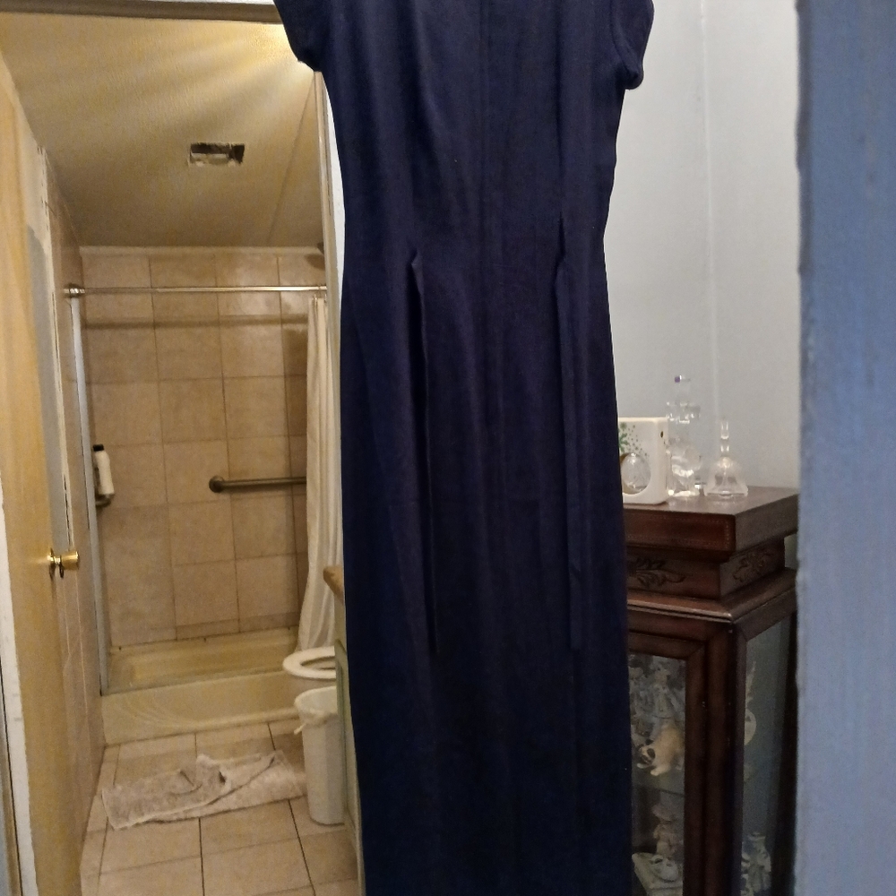 CLASSY DRESS - Picture 4 of 6